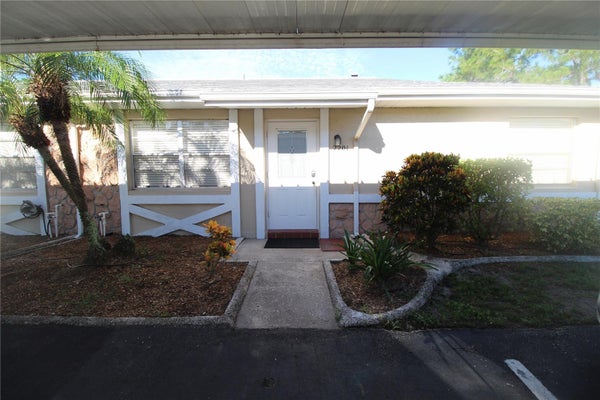 2201 HOLKHAM PL # 114, SUN CITY CENTER, FL 33573 - Image 92016895dba3d10b5a2fb5ed73572d28/2682359636