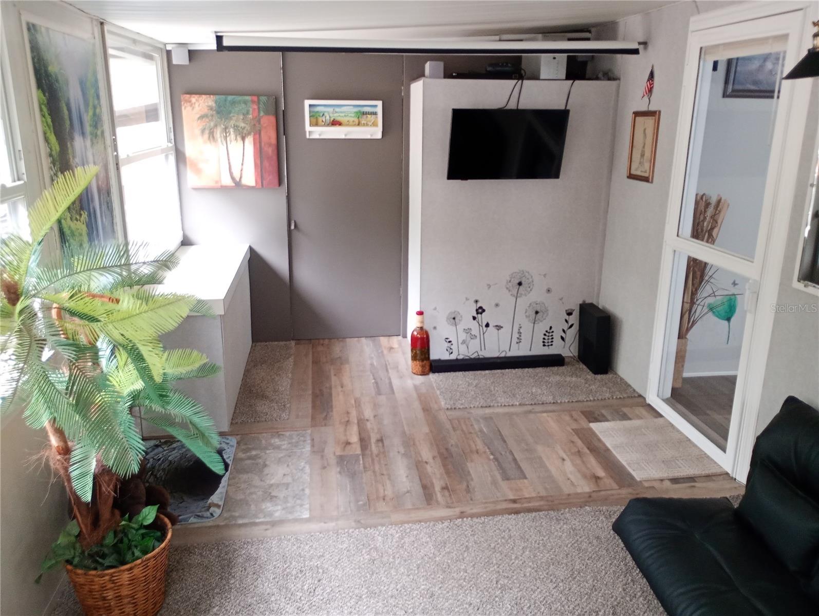 LEISURE WORLD PARK - Residential