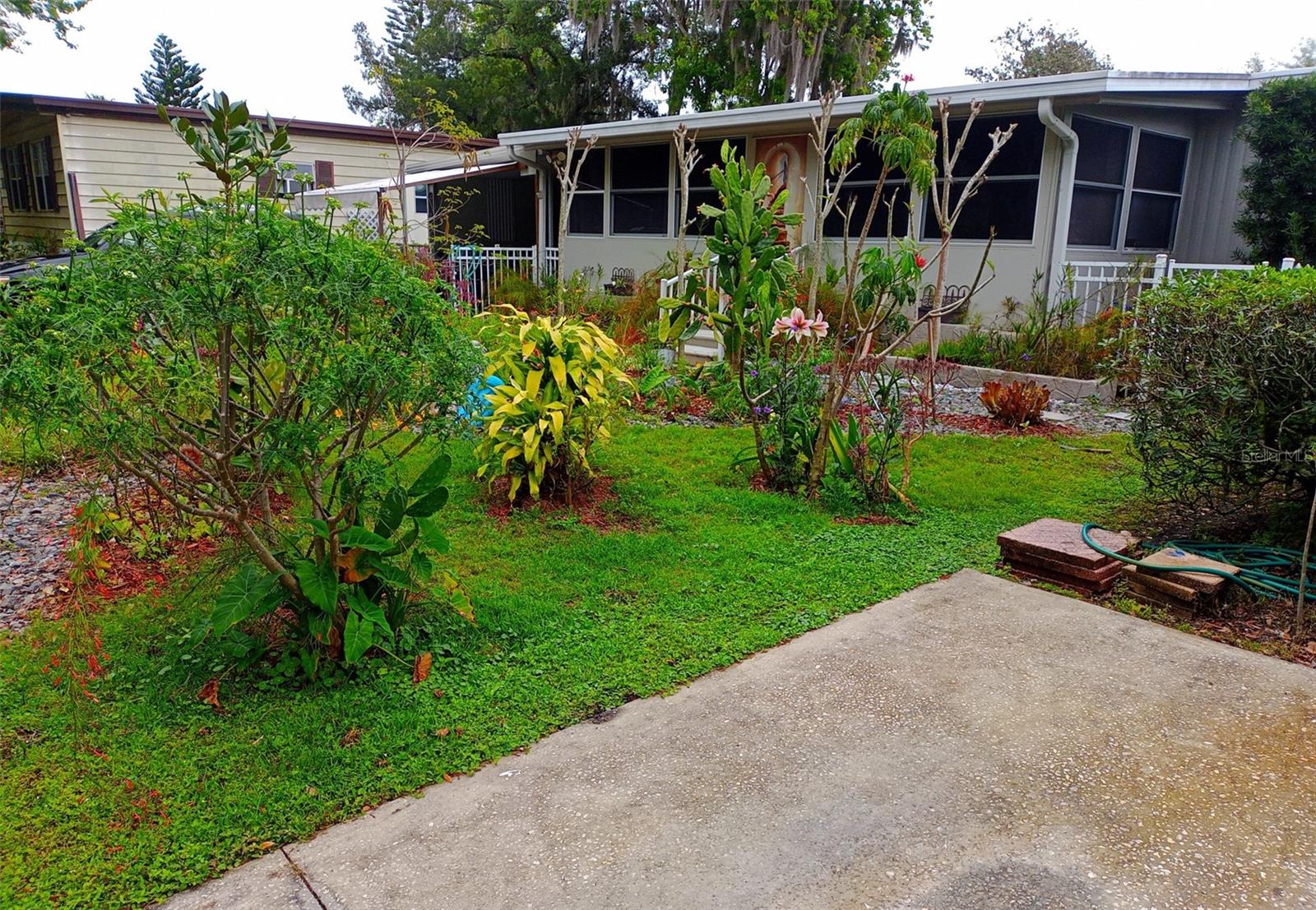 LEISURE WORLD PARK - Residential