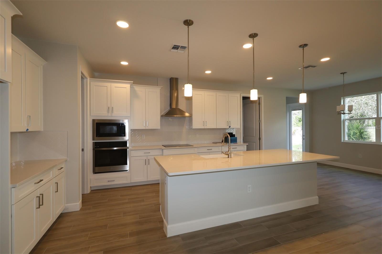 HAWK'S OVERLOOK - Residential