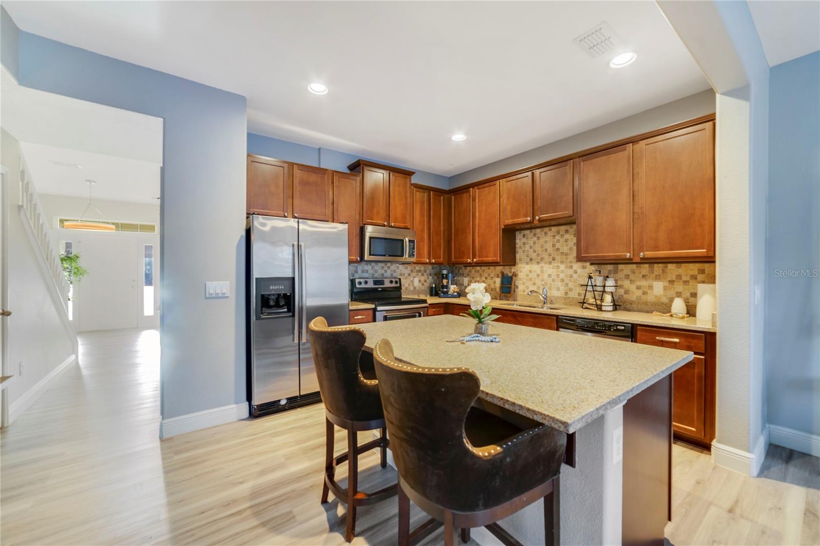 7411 RIPPLEPOINTE WAY