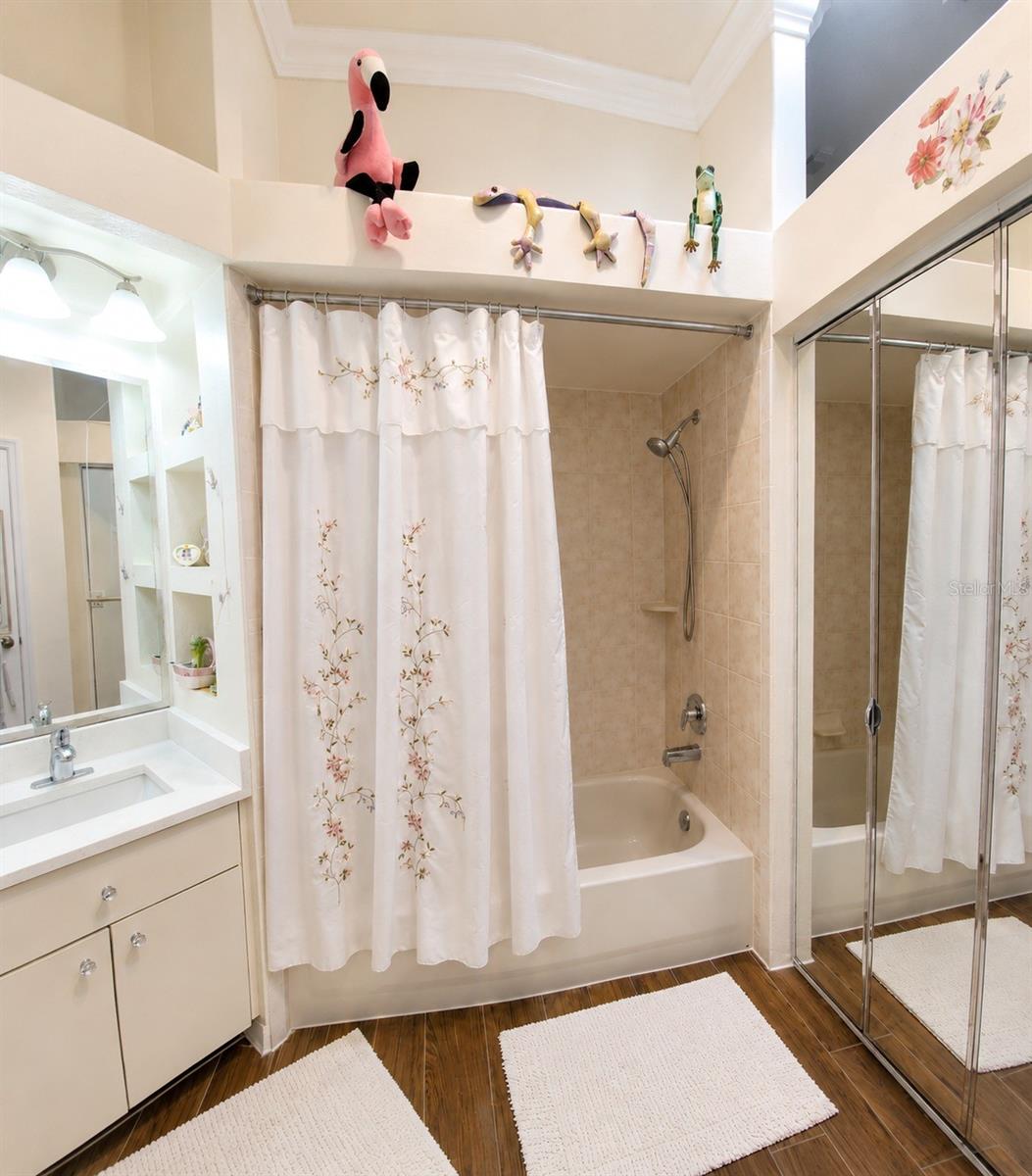 RIVER COUNTRY ESTATES - Residential
