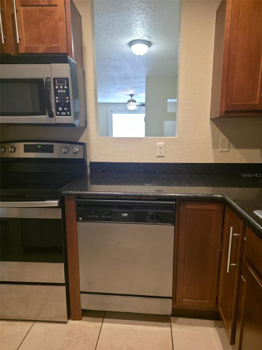 METRO/MICHIGAN PARK CONDO - Residential