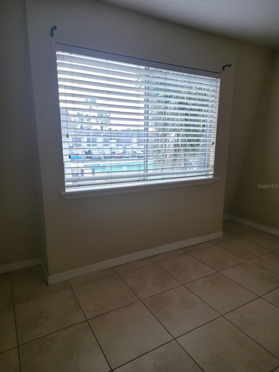 METRO/MICHIGAN PARK CONDO - Residential