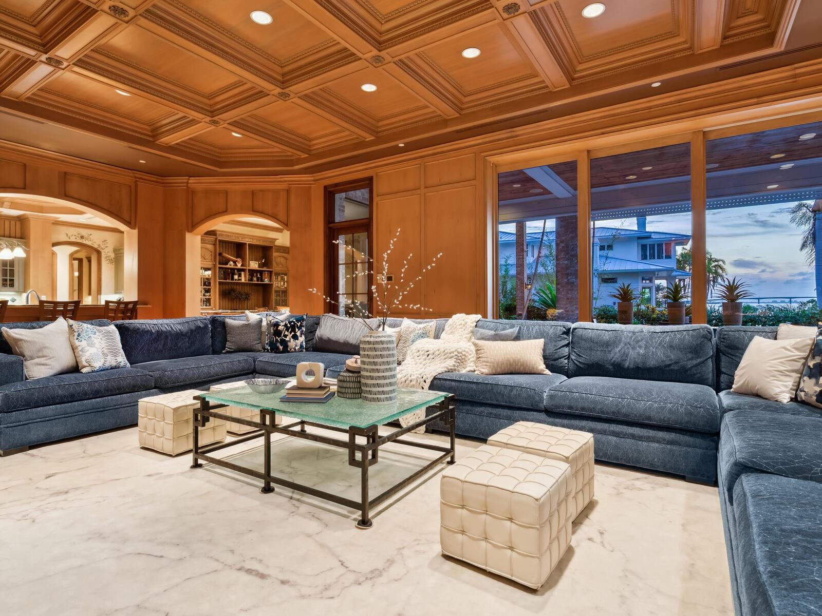 HARBOR ACRES - Residential