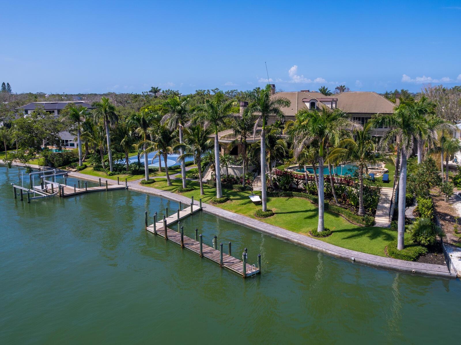 HARBOR ACRES - Residential