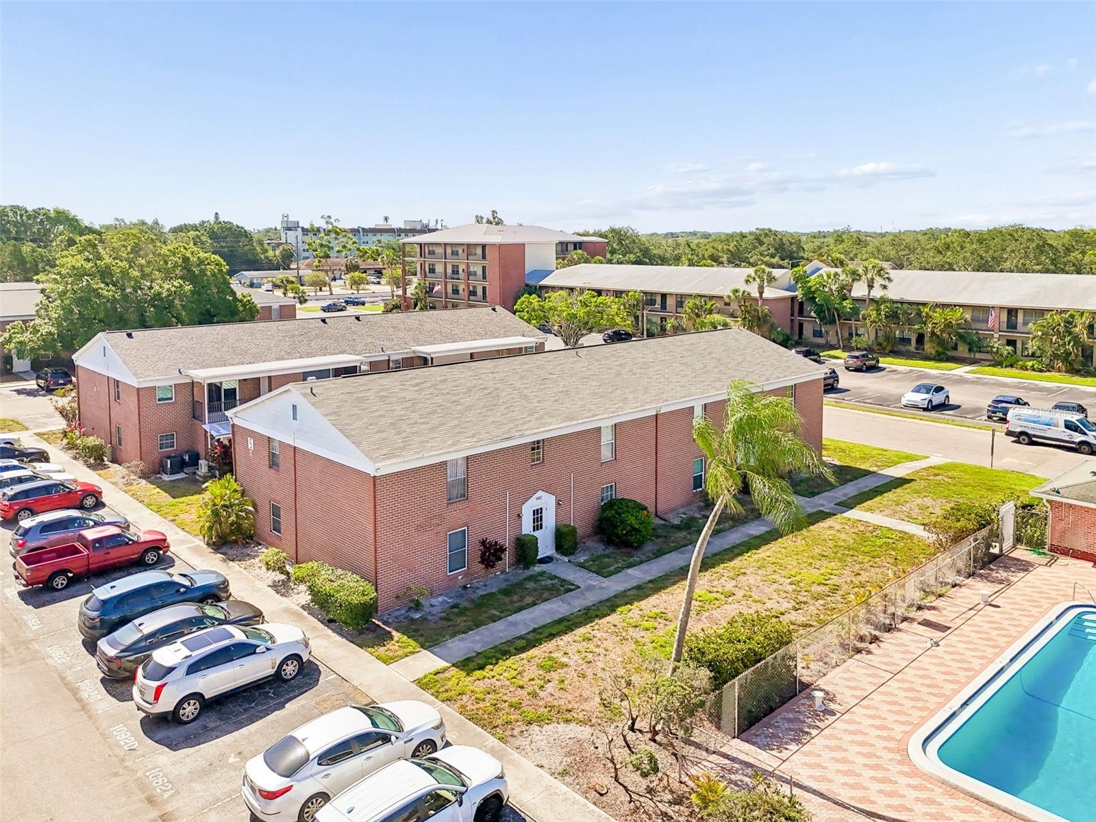 JAMESTOWN CONDO - Residential
