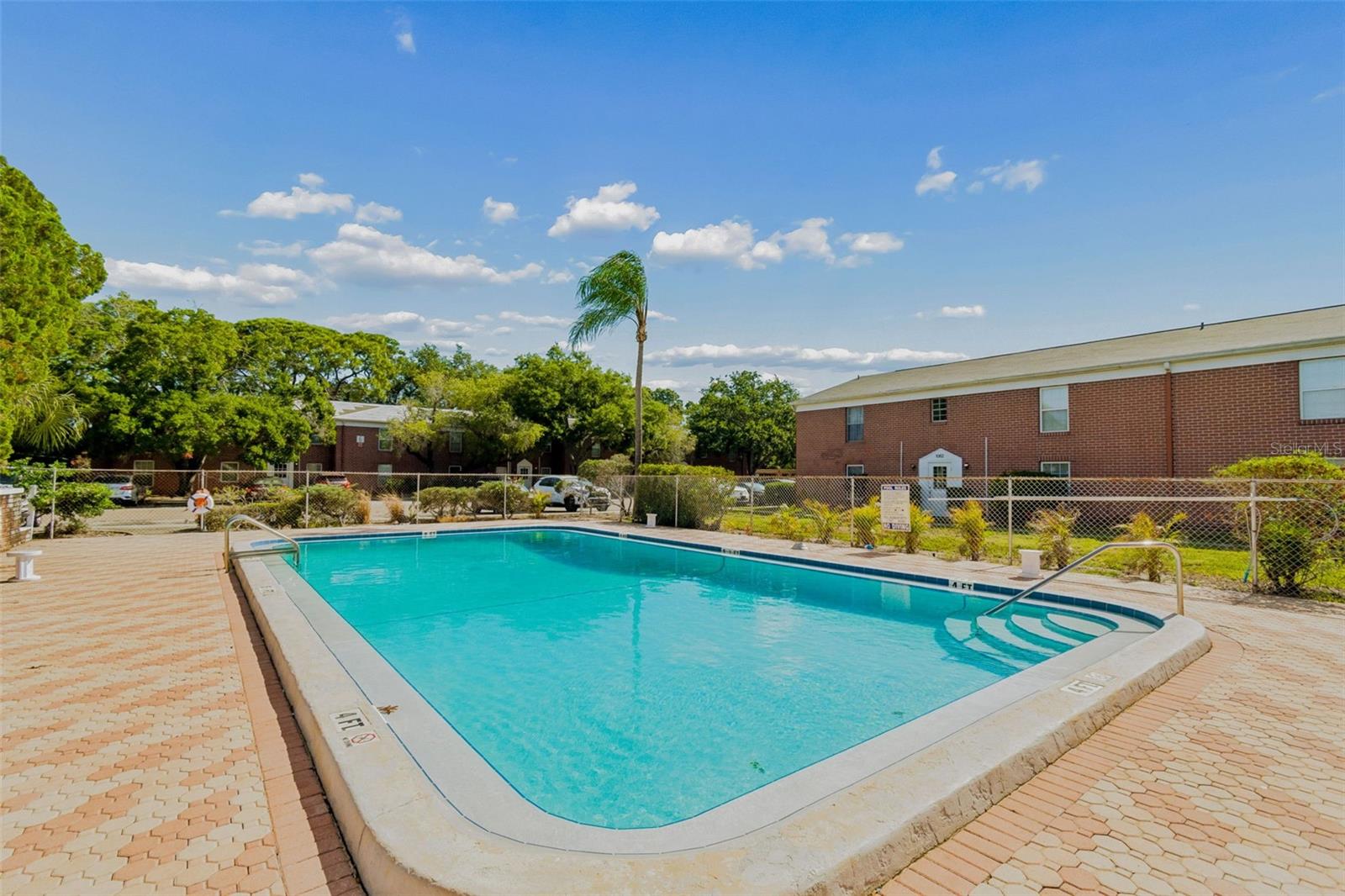 JAMESTOWN CONDO - Residential