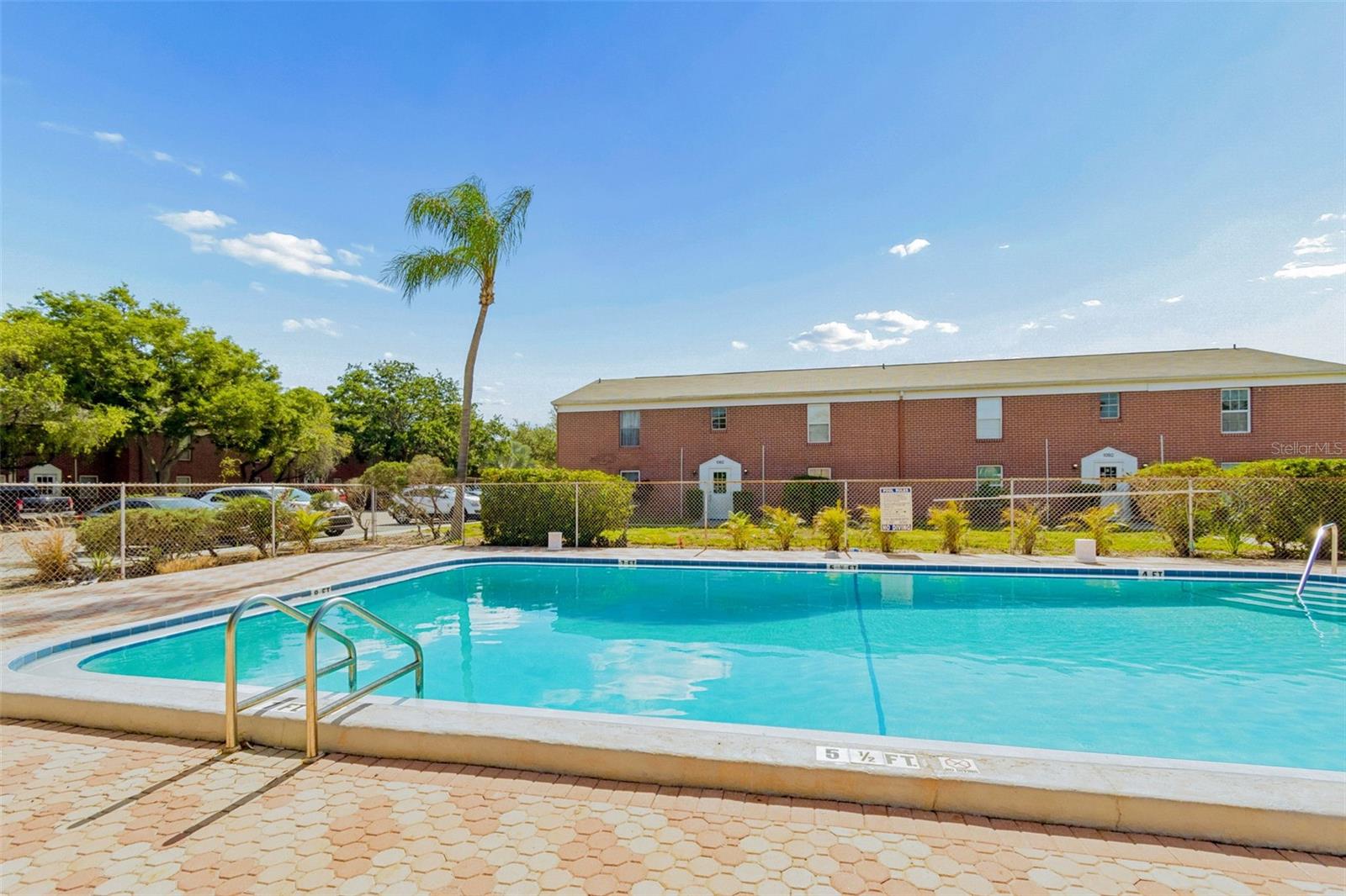 JAMESTOWN CONDO - Residential