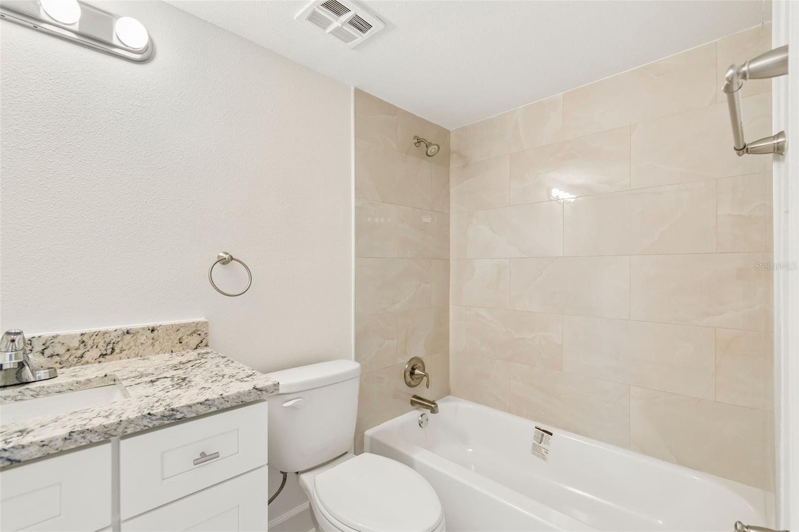 JAMESTOWN CONDO - Residential