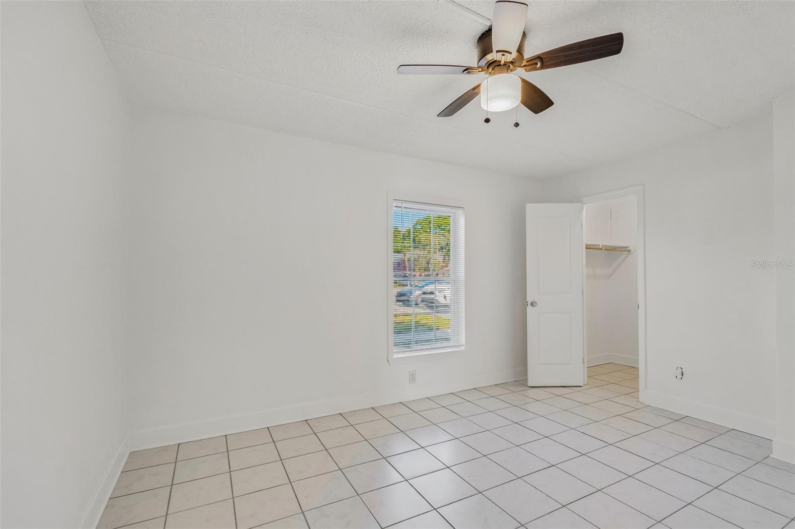 JAMESTOWN CONDO - Residential