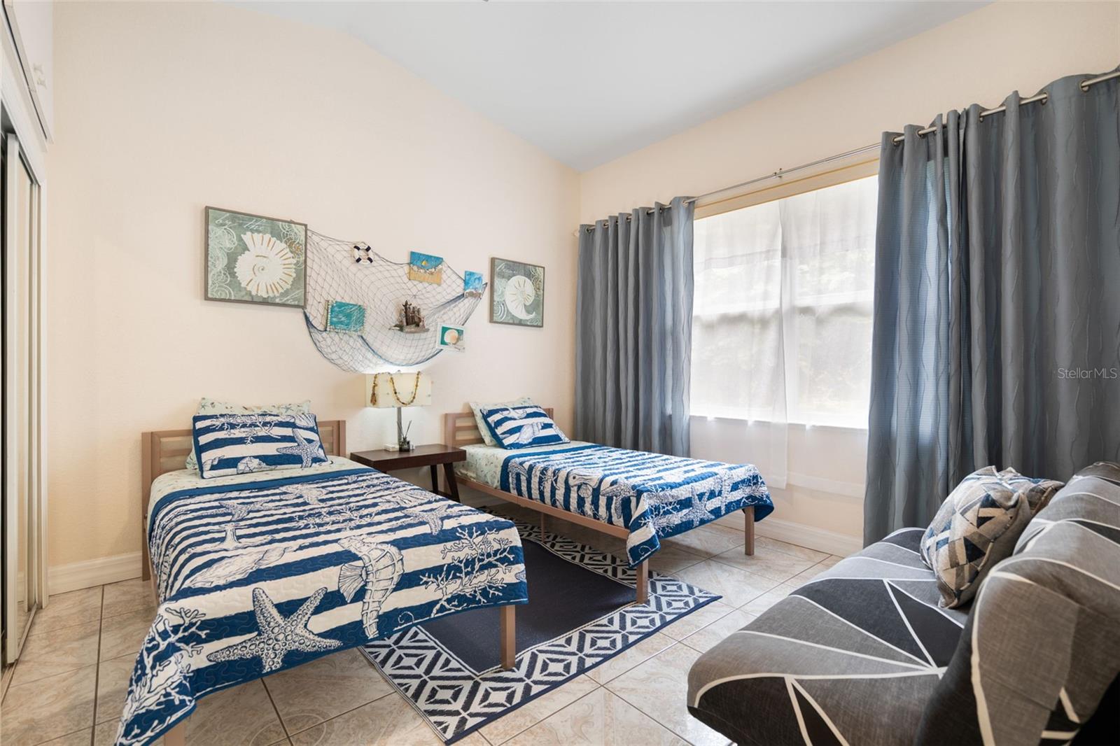 WARM MINERAL SPGS - Residential
