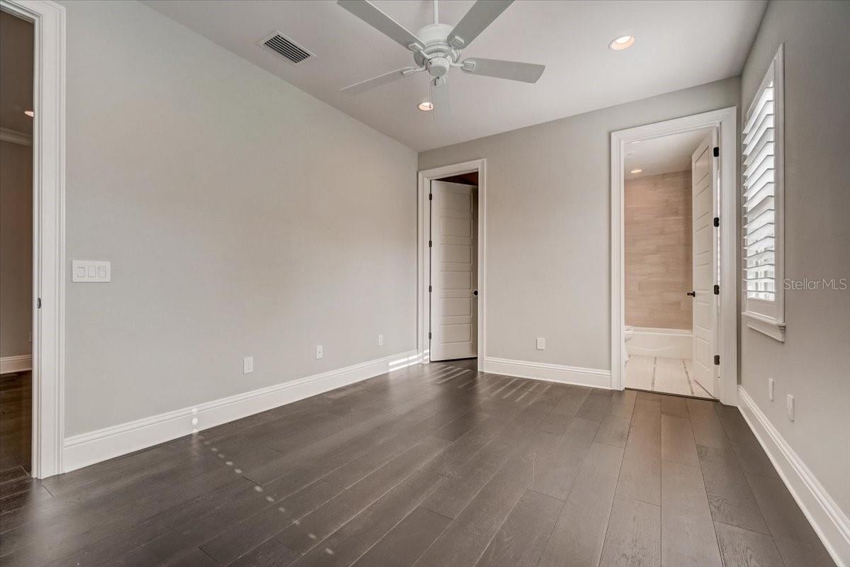 CHARMONT - Residential