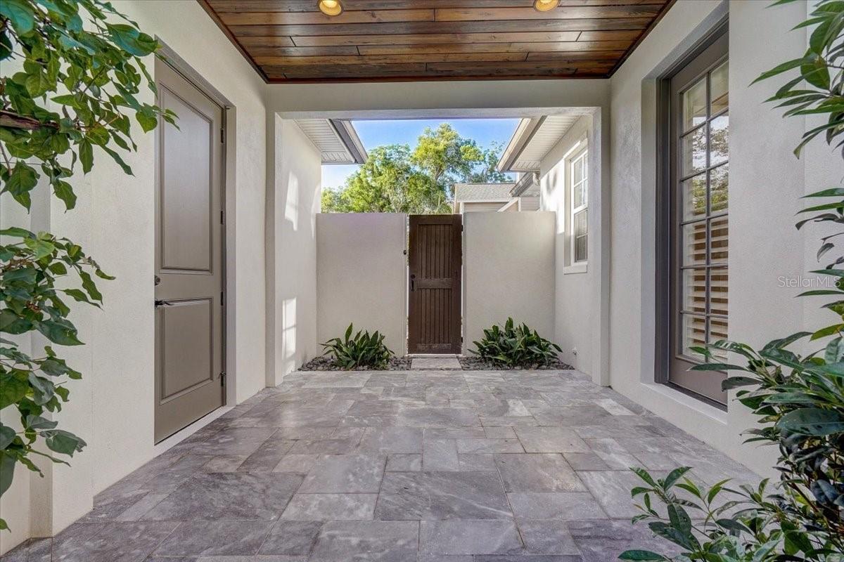 CHARMONT - Residential