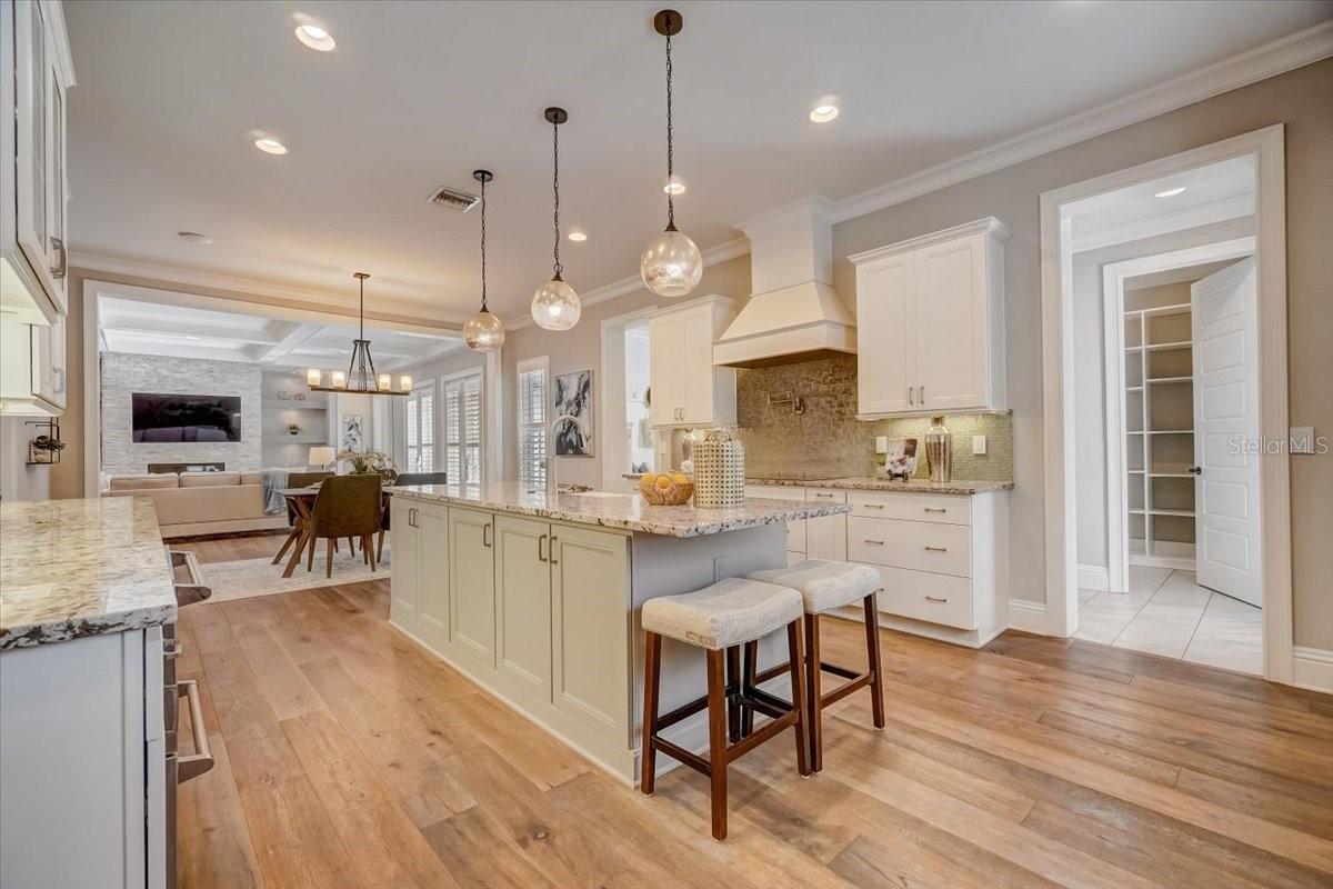 CHARMONT - Residential