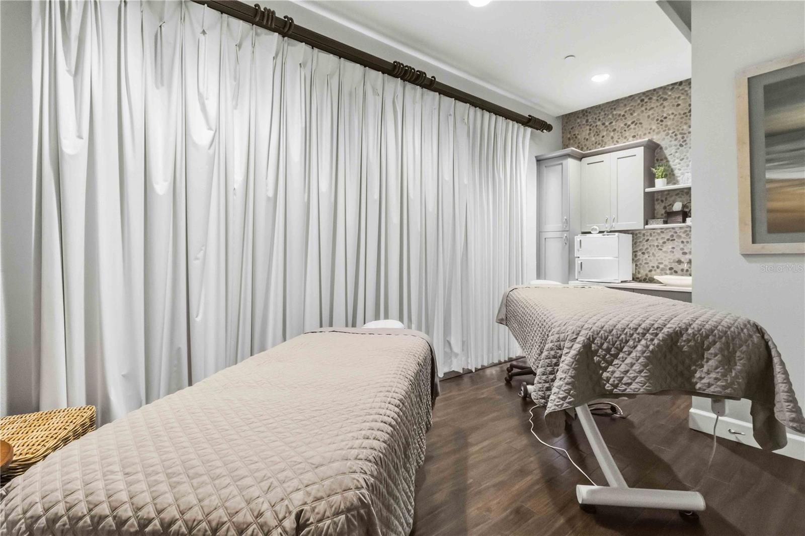 ESPLANADE PH III A,B,C,D,J&PART OF F - Residential