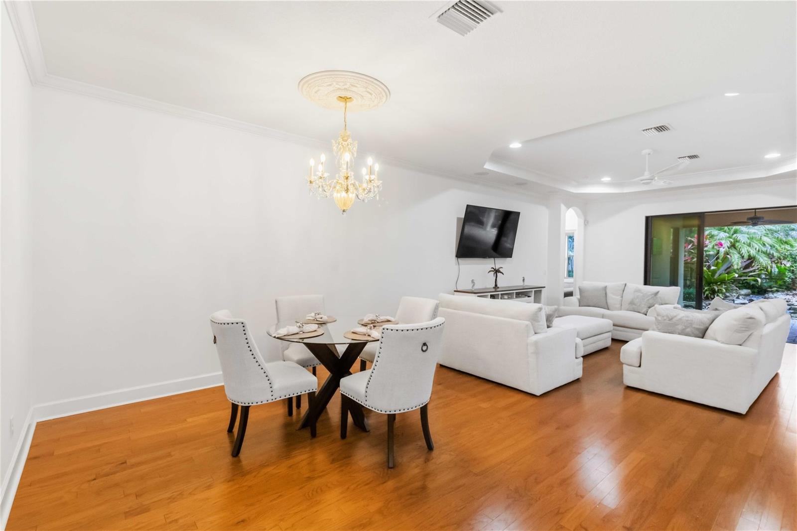 ESPLANADE PH III A,B,C,D,J&PART OF F - Residential