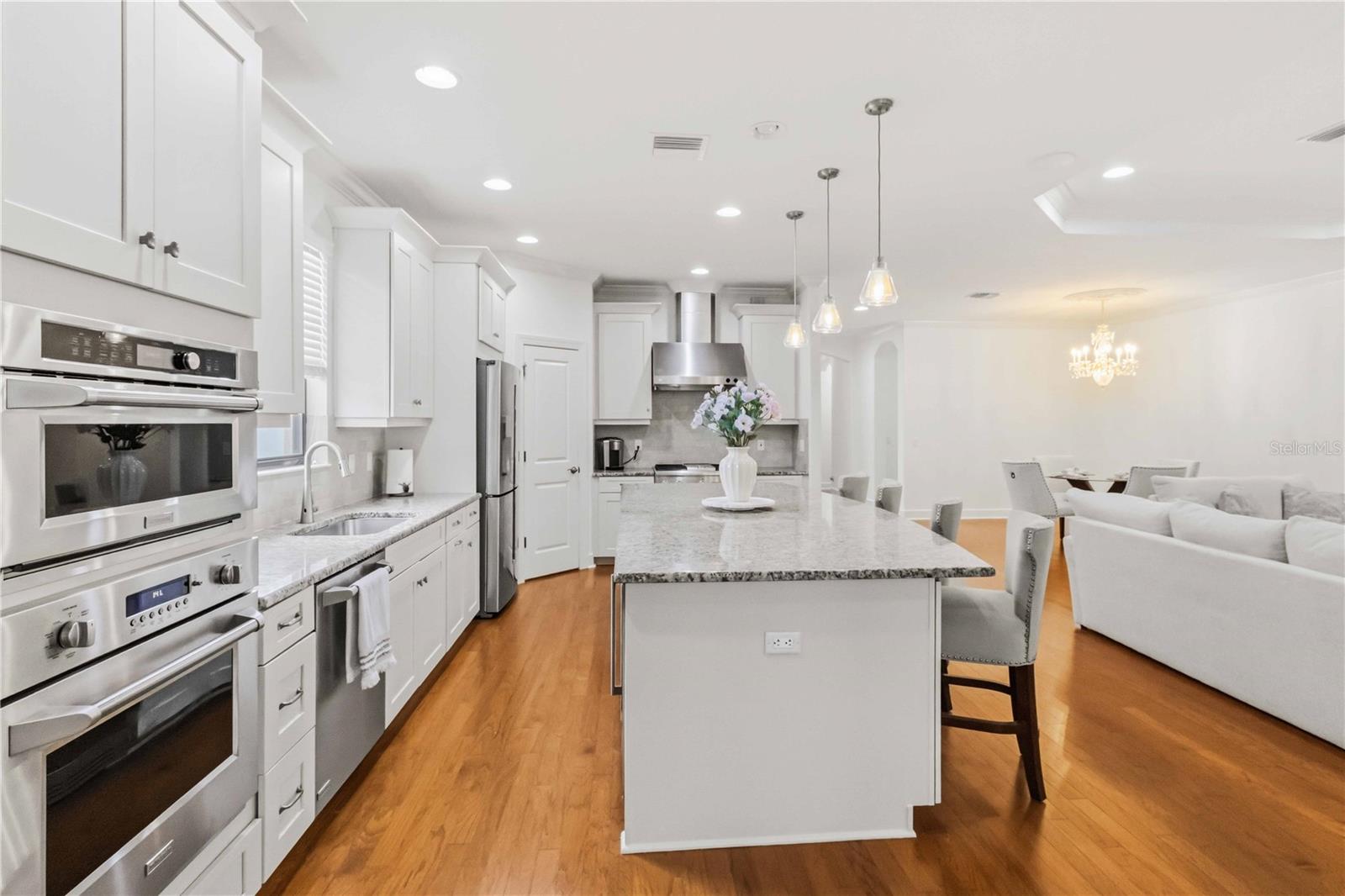 ESPLANADE PH III A,B,C,D,J&PART OF F - Residential