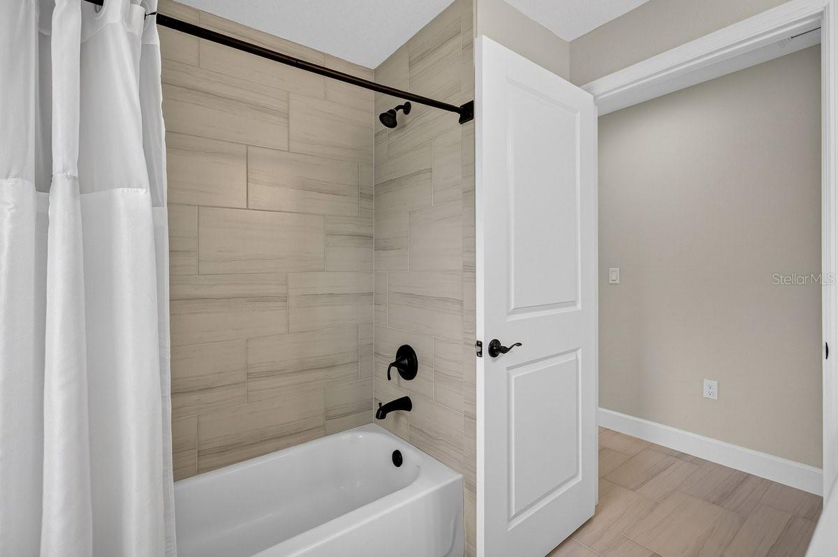 DEERWOOD REP BLK 20 PINE LAKES GOLF COURSE - Residential