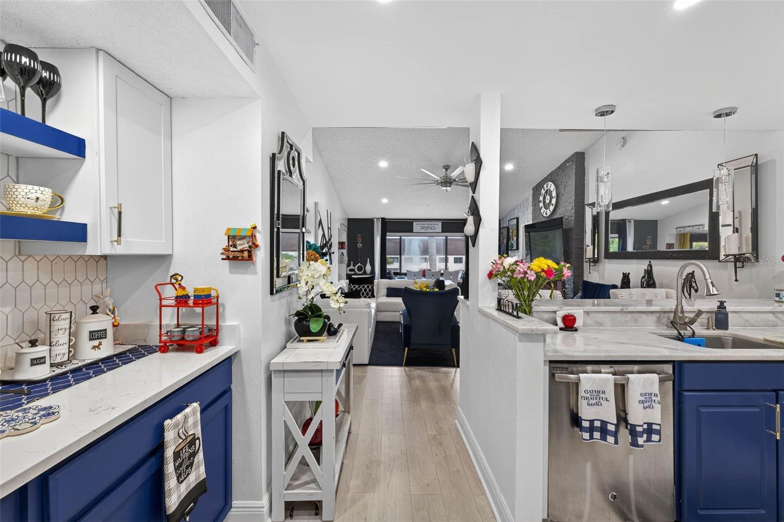 2591 COUNTRYSIDE BOULEVARD 5304