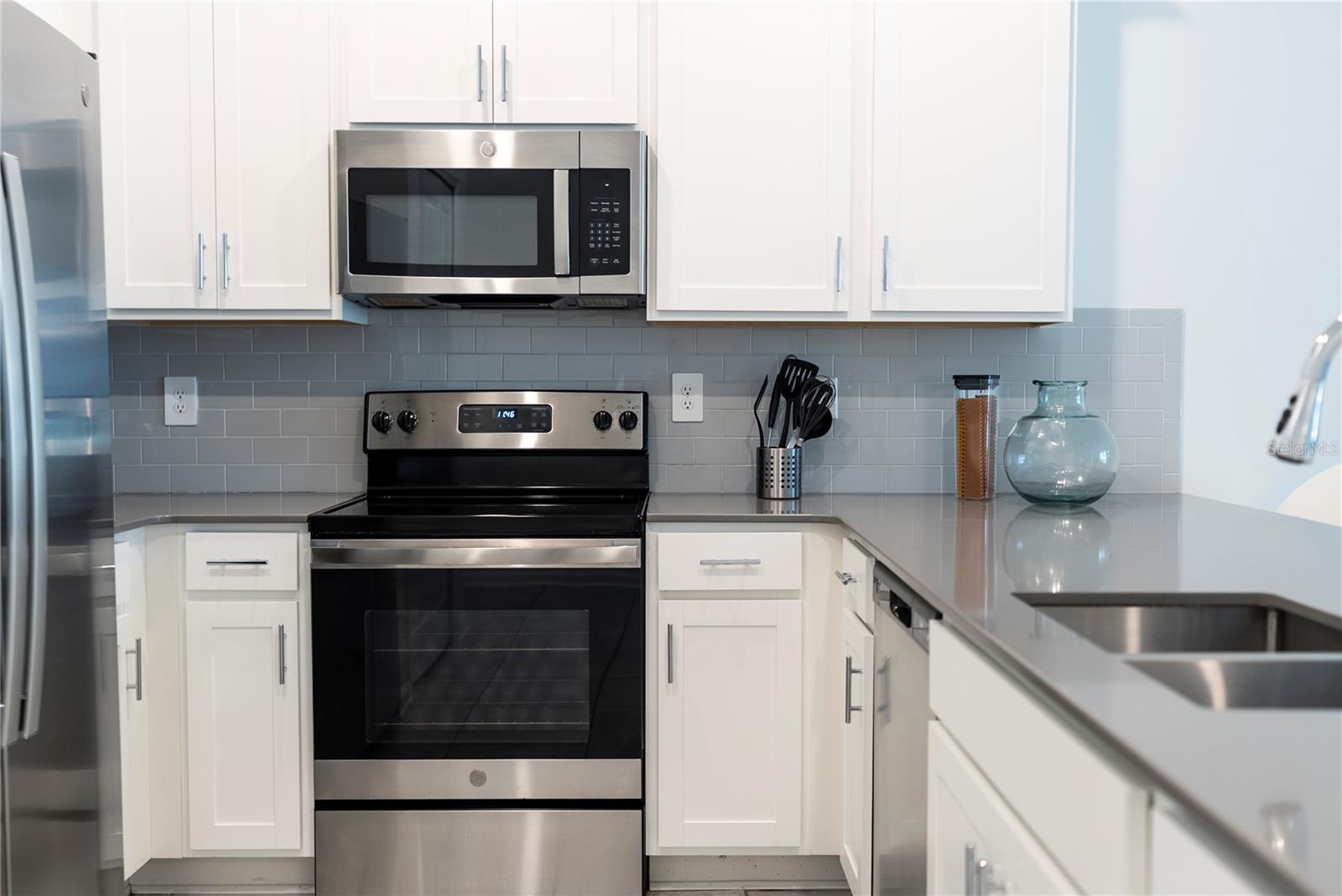 CHAMPIONSGATE CONDO 4 PH 29 - Residential