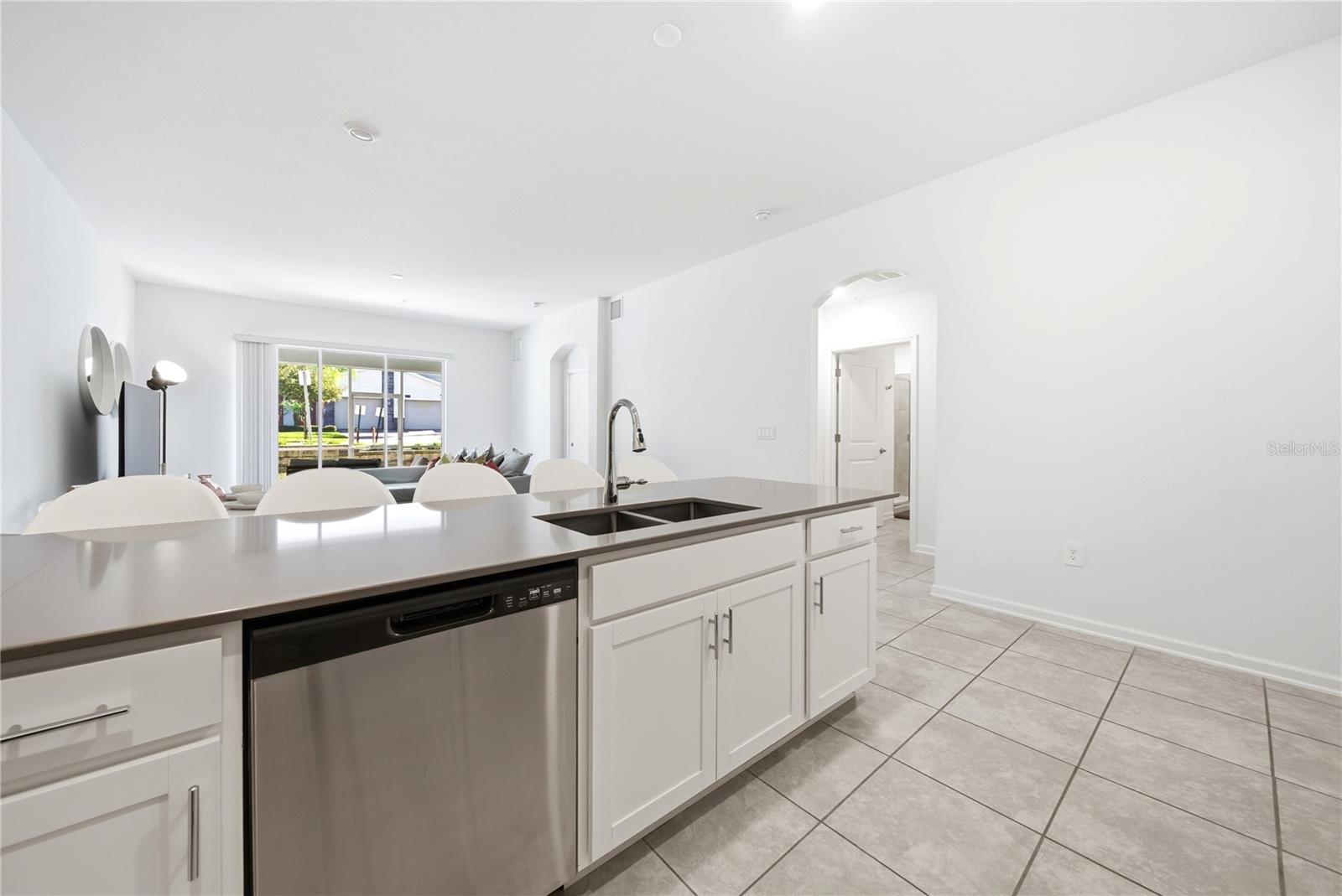 CHAMPIONSGATE CONDO 4 PH 29 - Residential