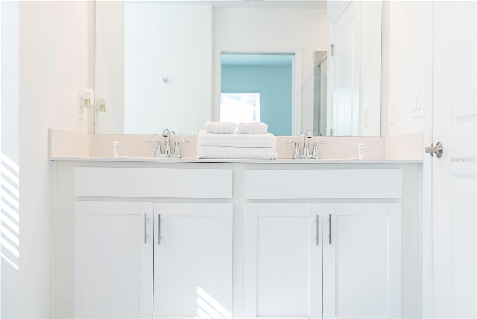 CHAMPIONSGATE CONDO 4 PH 29 - Residential