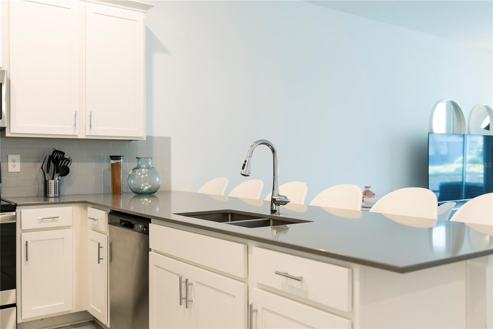 CHAMPIONSGATE CONDO 4 PH 29 - Residential