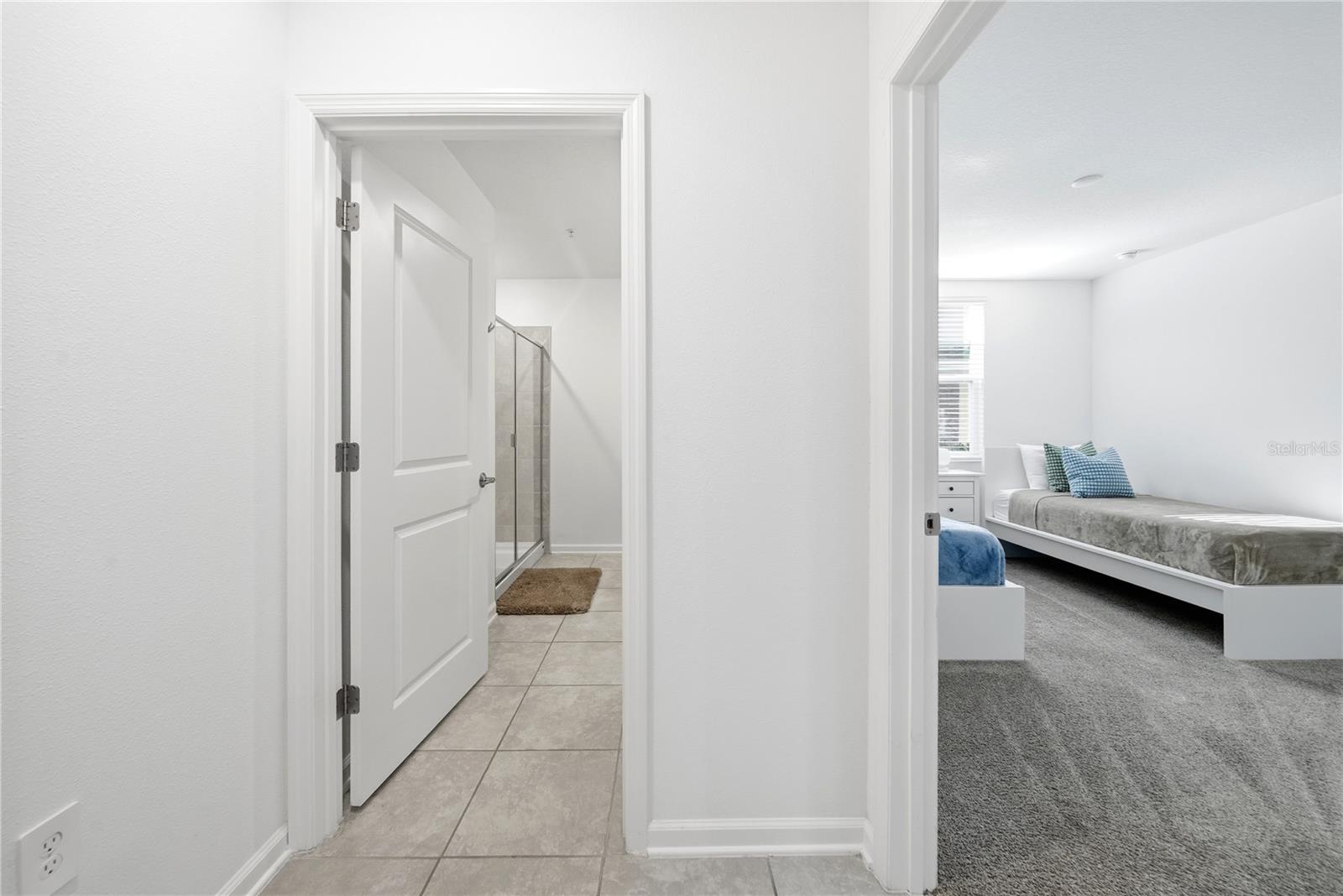 CHAMPIONSGATE CONDO 4 PH 29 - Residential