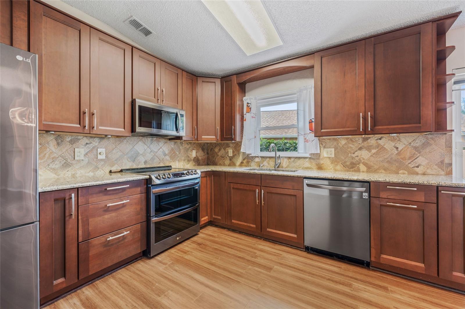 BRADFORD COVE PH 03 - Residential