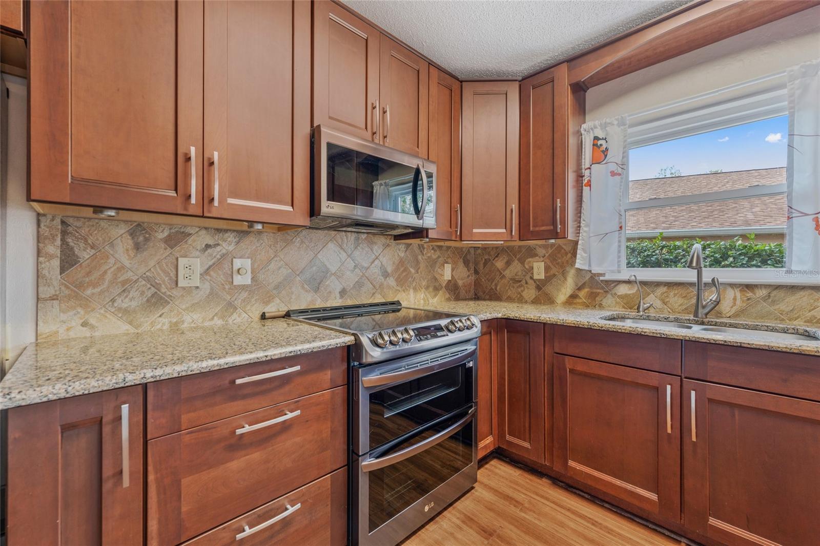 BRADFORD COVE PH 03 - Residential