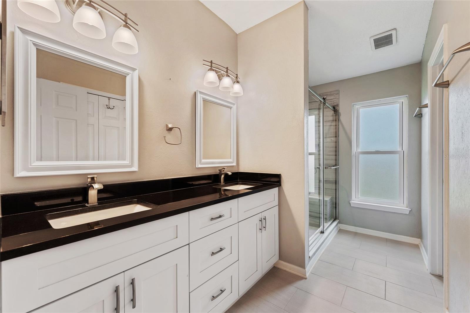 BRADFORD COVE PH 03 - Residential