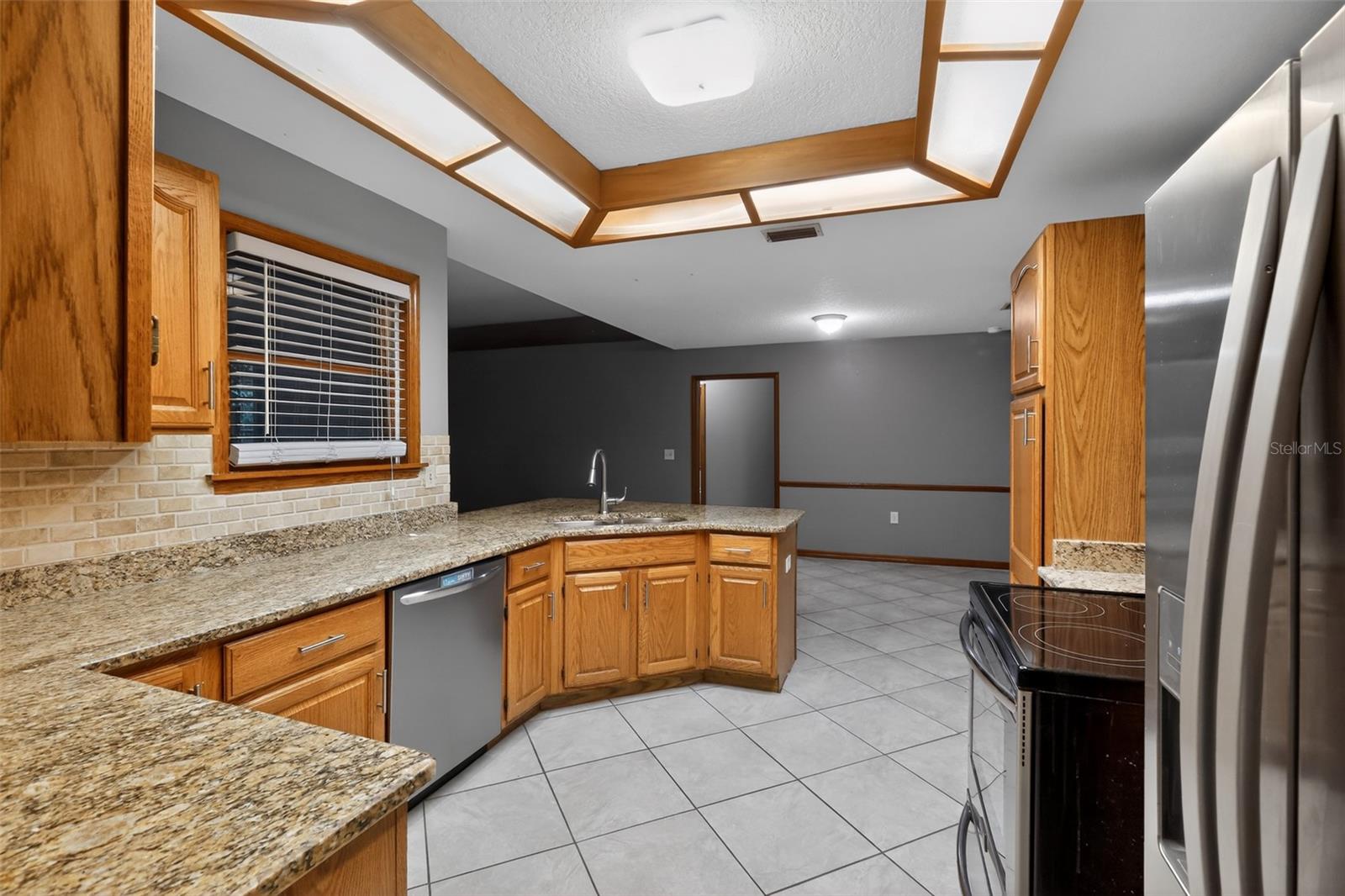 SPRING HILL - Residential