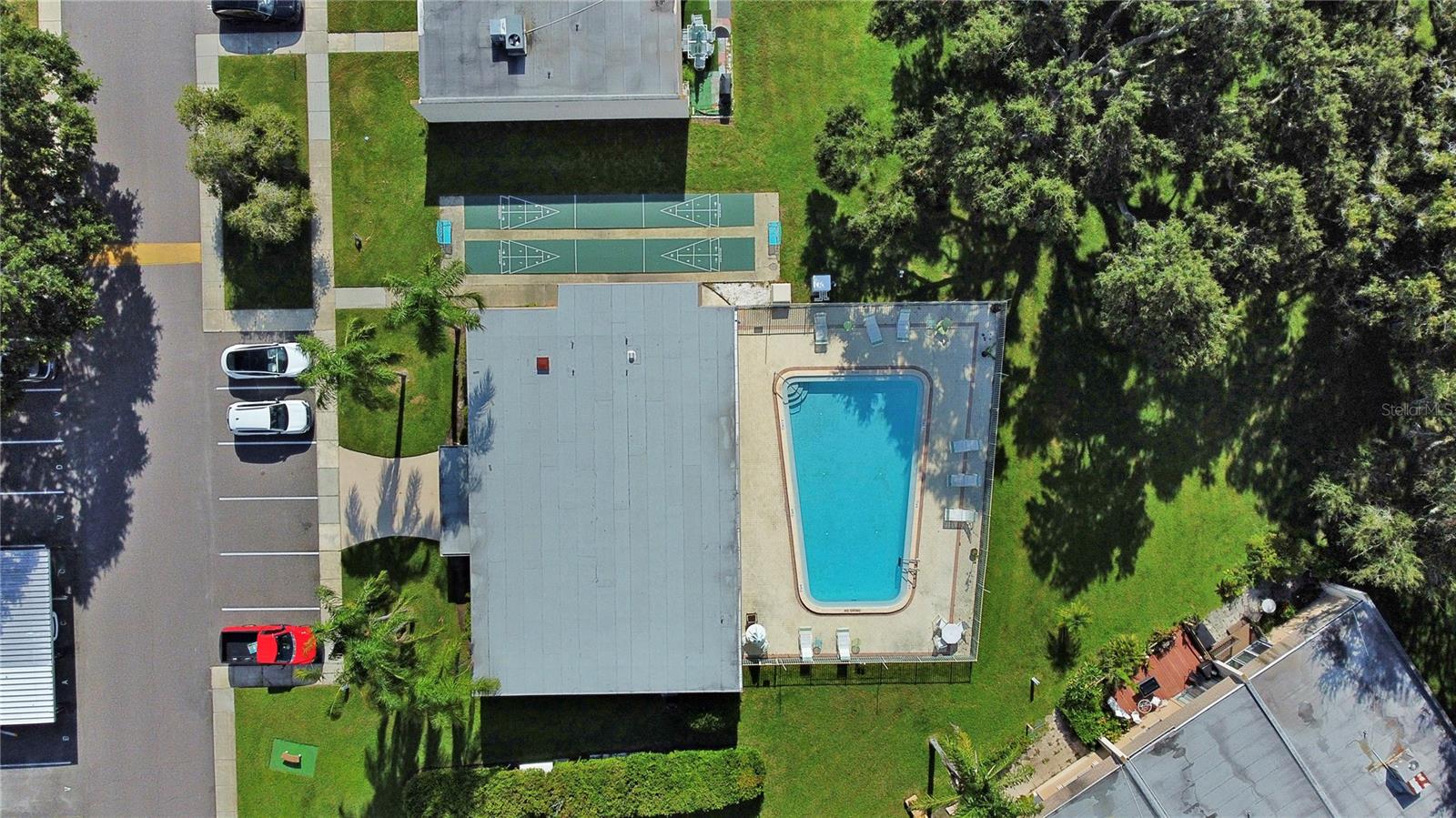 DEERWOOD GARDENS - Residential Lease