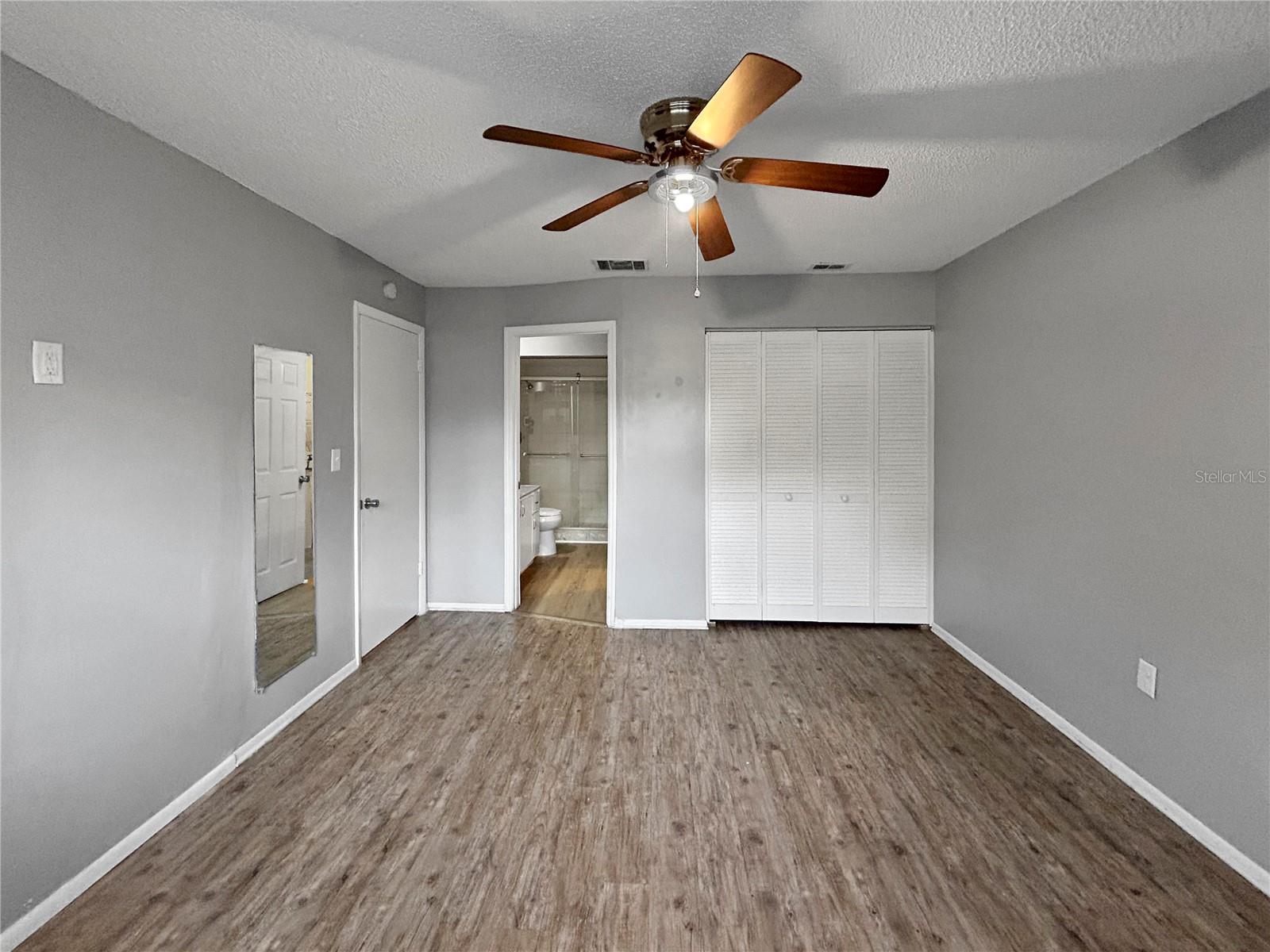DEERWOOD GARDENS - Residential Lease