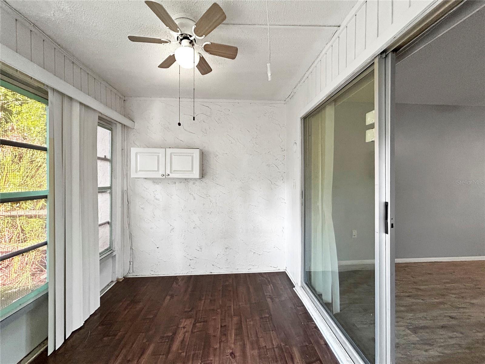 DEERWOOD GARDENS - Residential Lease
