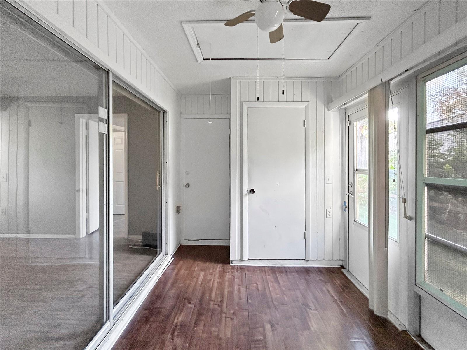 DEERWOOD GARDENS - Residential Lease
