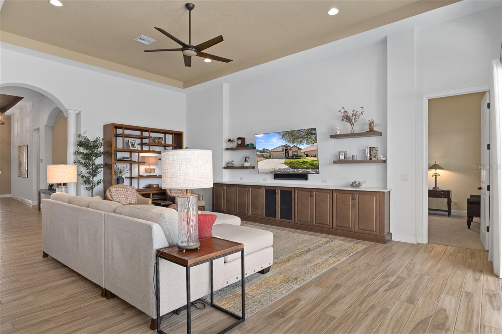 TERRA VISTA / WESTFORD VILLAS I - Residential