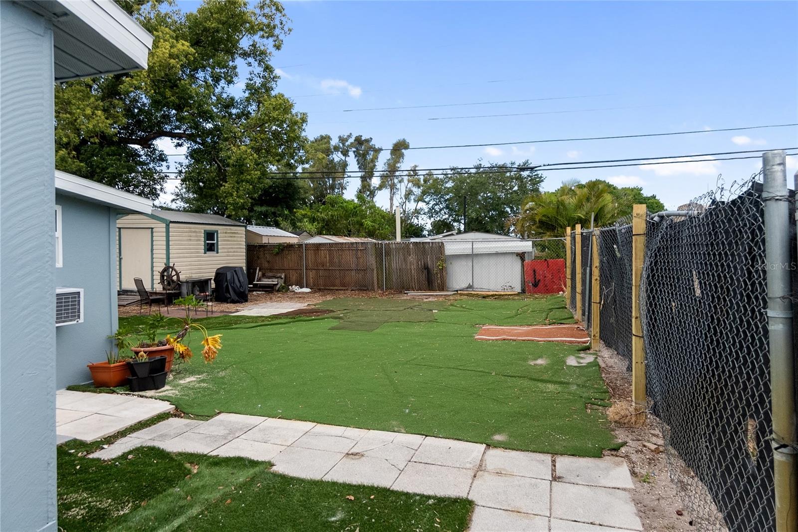 BAYSHORE GARDENS SEC 8 - Residential Lease