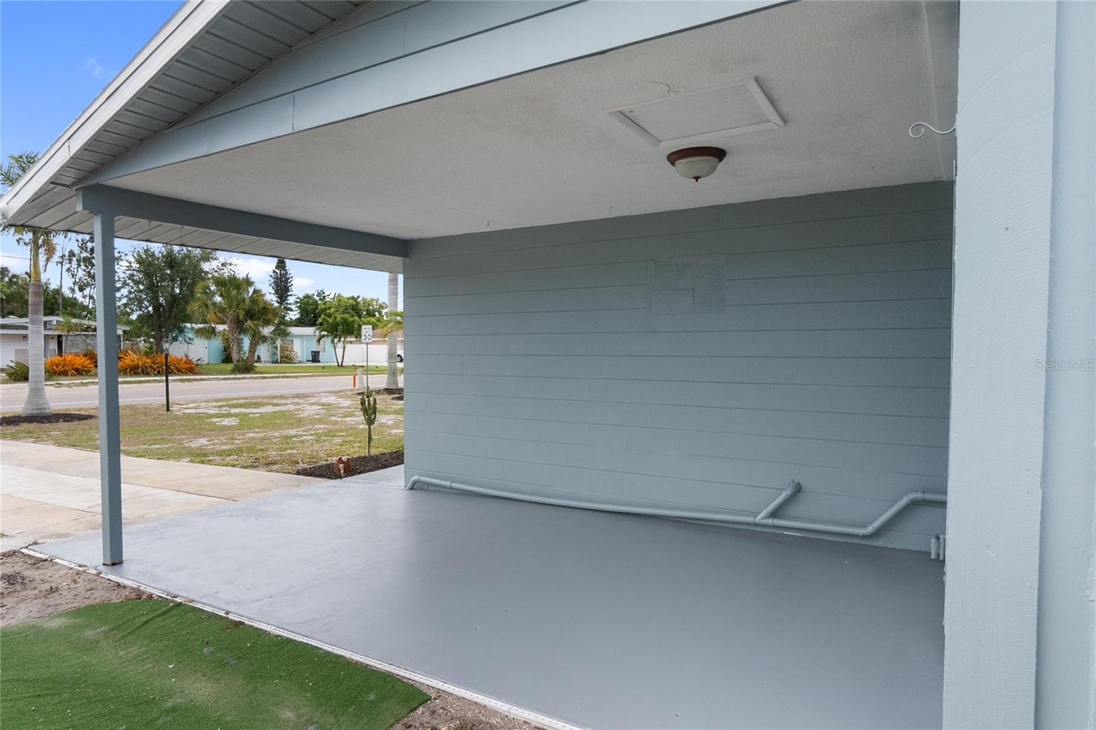 BAYSHORE GARDENS SEC 8 - Residential Lease