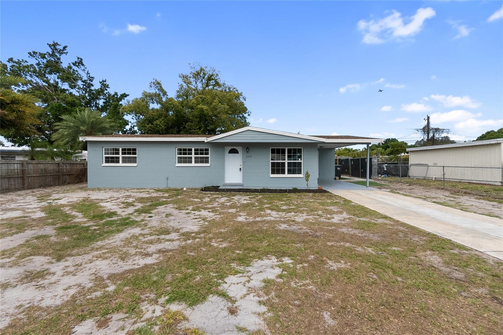 BAYSHORE GARDENS SEC 8 - Residential Lease