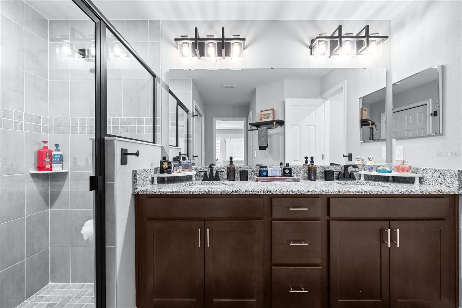 BENTLEY NORTH - Residential