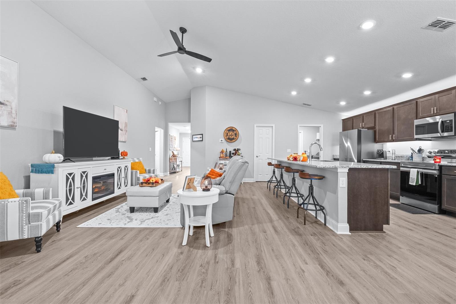 BENTLEY NORTH - Residential