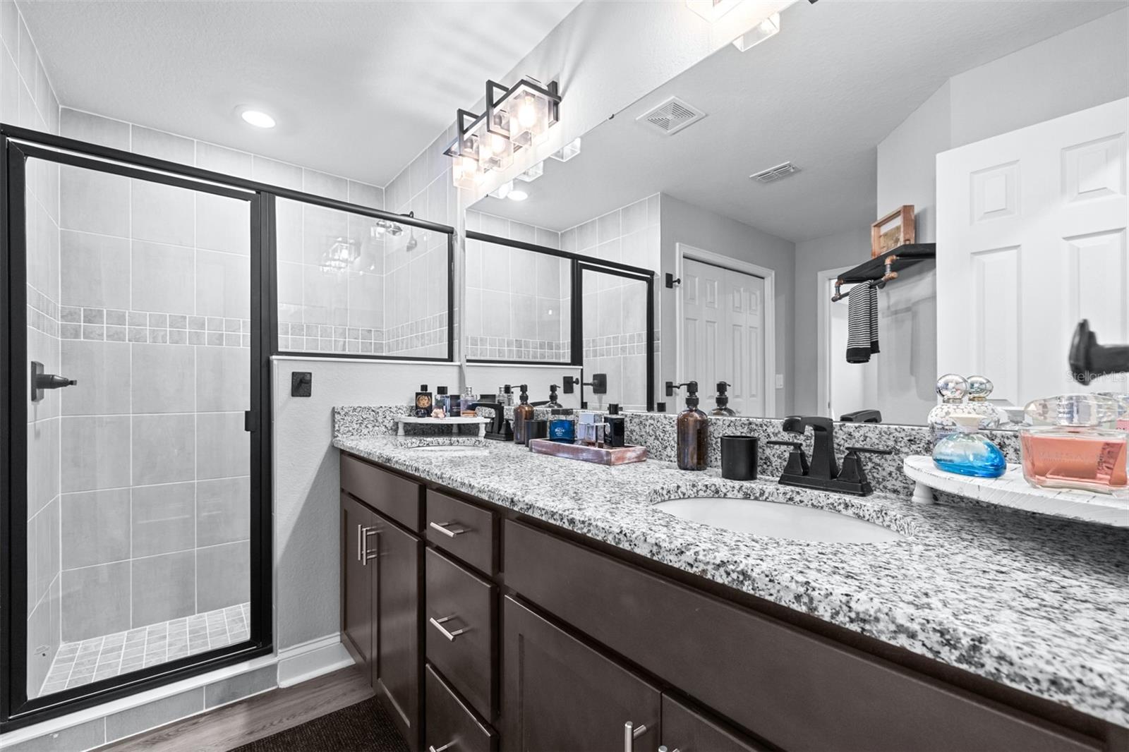 BENTLEY NORTH - Residential