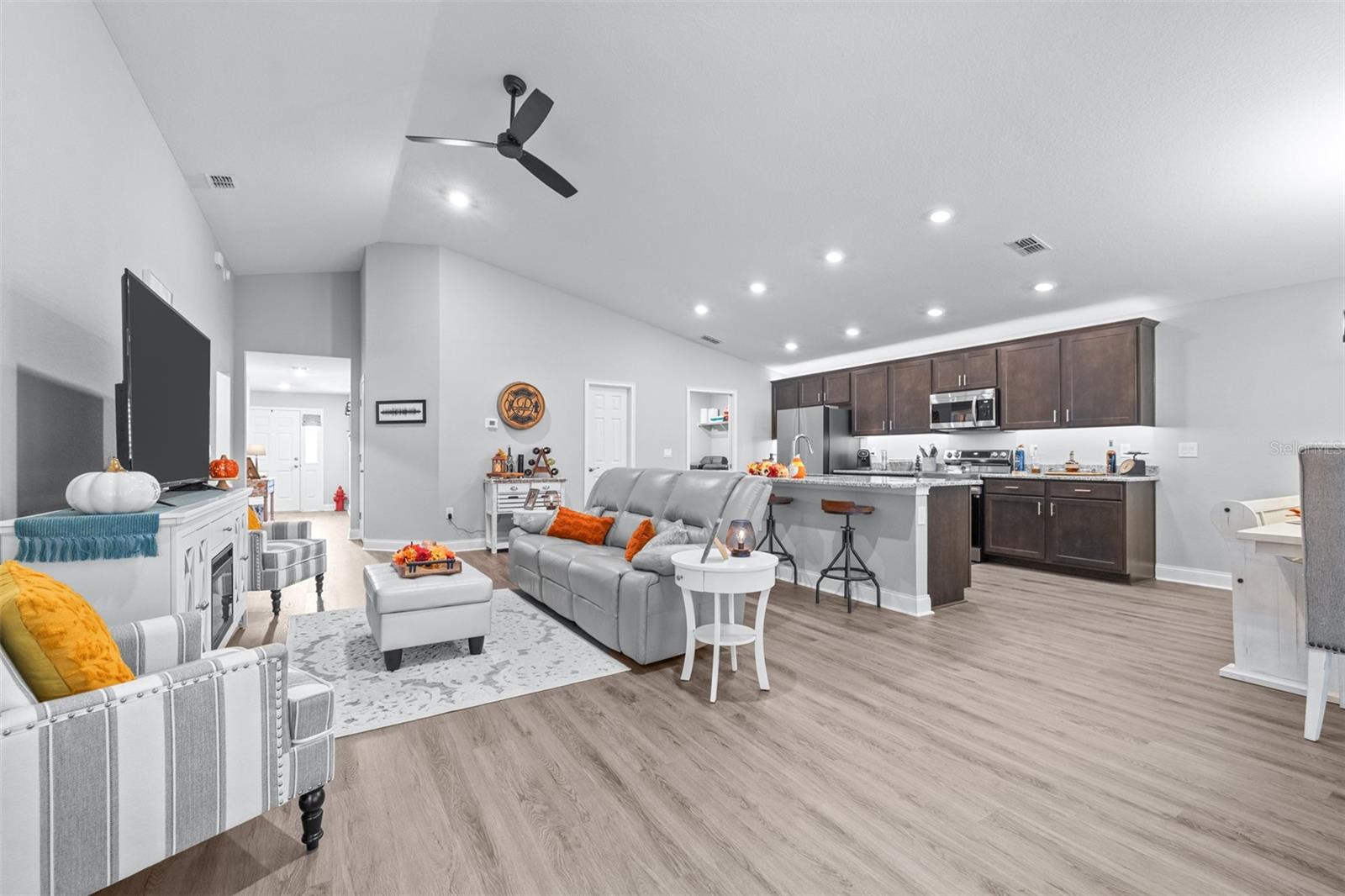 BENTLEY NORTH - Residential