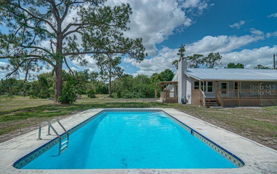 CARLTON CLUB INC - Residential