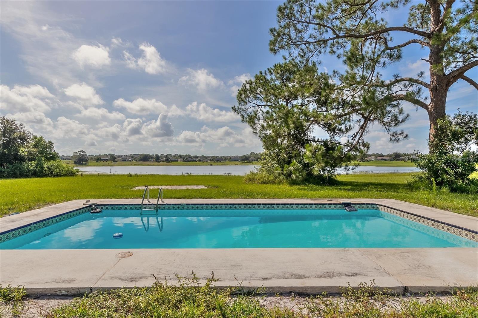 CARLTON CLUB INC - Residential