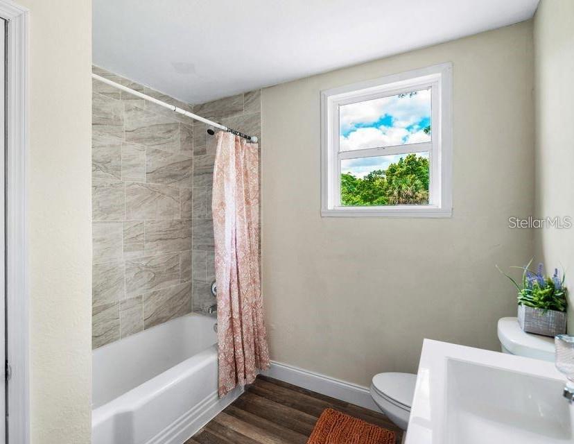 CARLTON CLUB INC - Residential