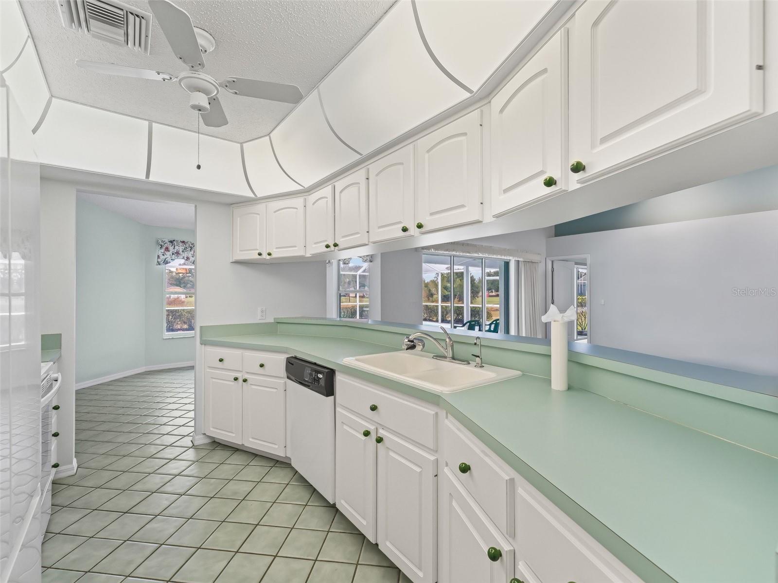 FAIRWAYS/ROLLING HILLS - Residential