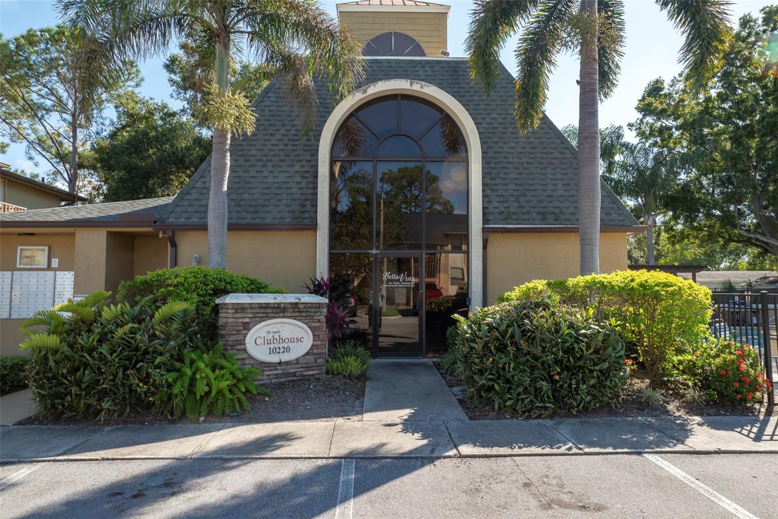 BELLA VISTA ON LAKE - Residential